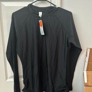 NWT- women’s black long sleeve rash guard